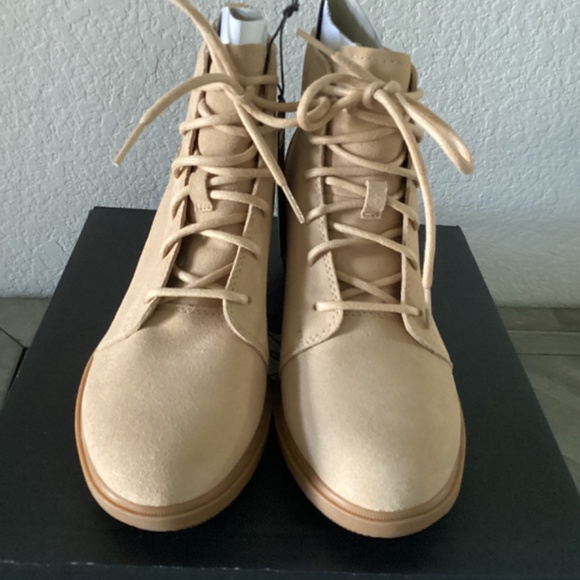 SOREL Women's Evie II Lace-Up Hidden Wedge Boots, size 9 - Picture 3 of 9